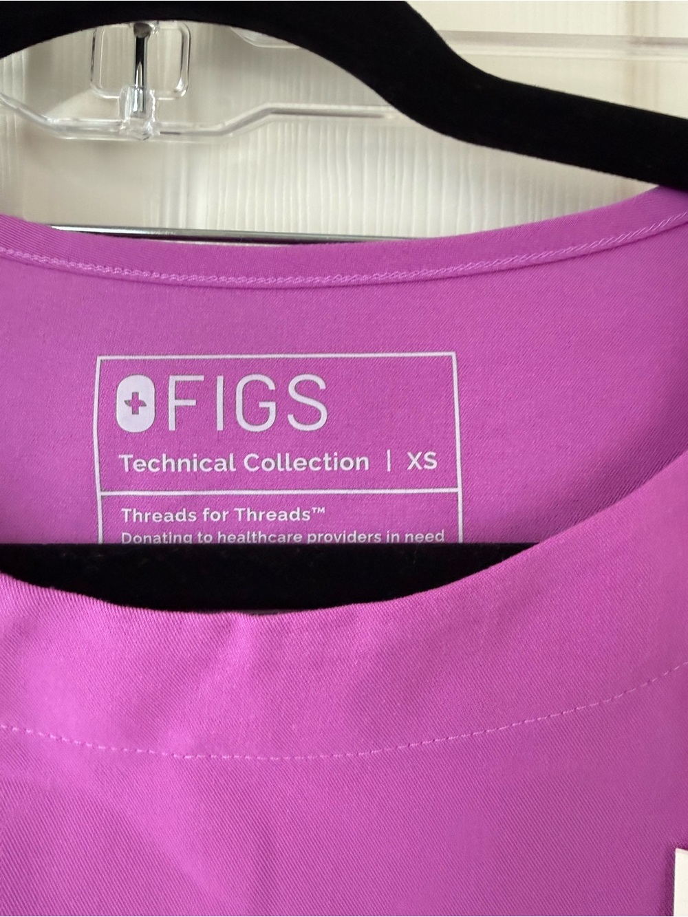 FIGS Women’s **limited edition color ultra-berry **XS set - Picture 4 of 8